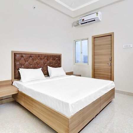 Collection O Pearl Inn Guest House Gwalior Ngoại thất bức ảnh